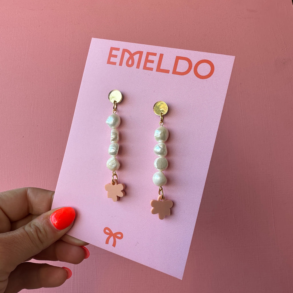 Arcadia Earrings // Pearlys with pale pink