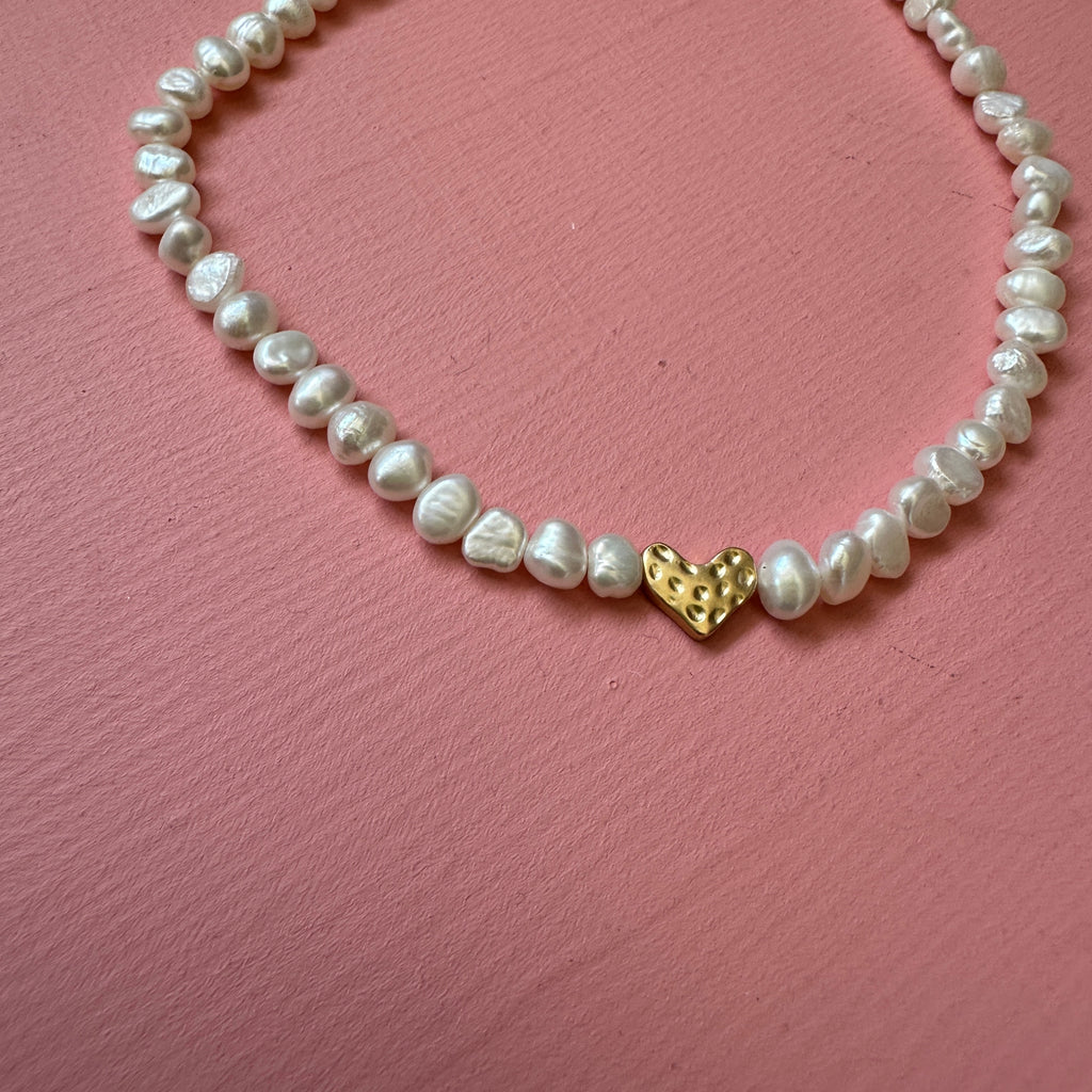 Heart Pearl Necklace //