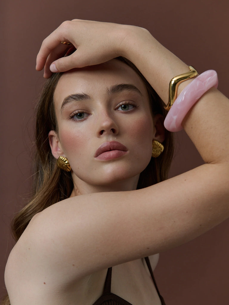 ANGULAR CUFF BANGLE IN PINK