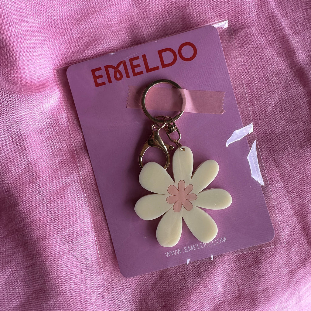 Gigi Flower Keyring // Cream