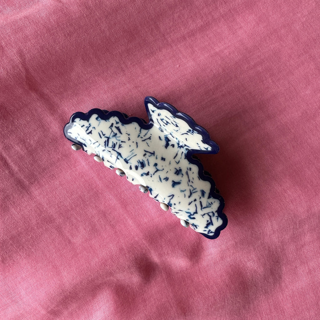 Azurea Clip // Blue and White Claw
