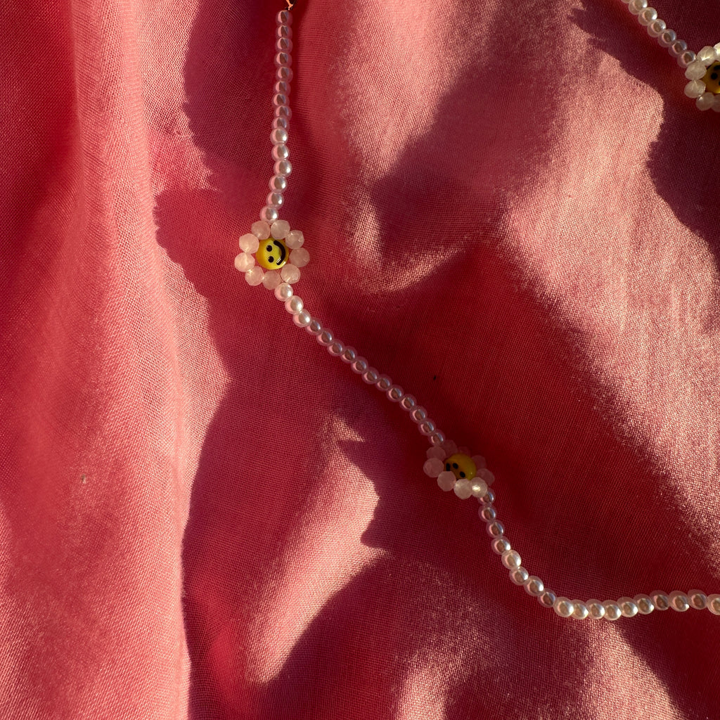 Glasses Chain // smileys