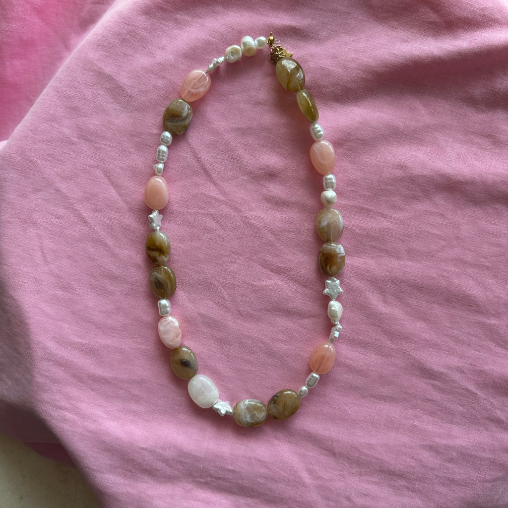 One off mixed necklace