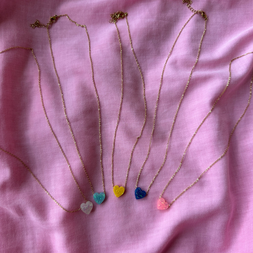 Heart Chains // select colour
