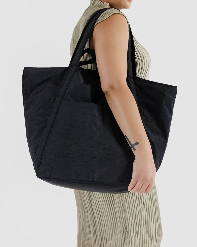 Baggu Travel Cloud Bag - Black - COMING SOON!