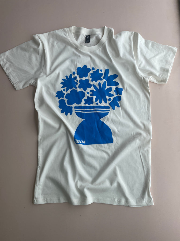 Emeldo T-Shirt // Ecru with Electric Bright Blue // vase - UNISEX - small only