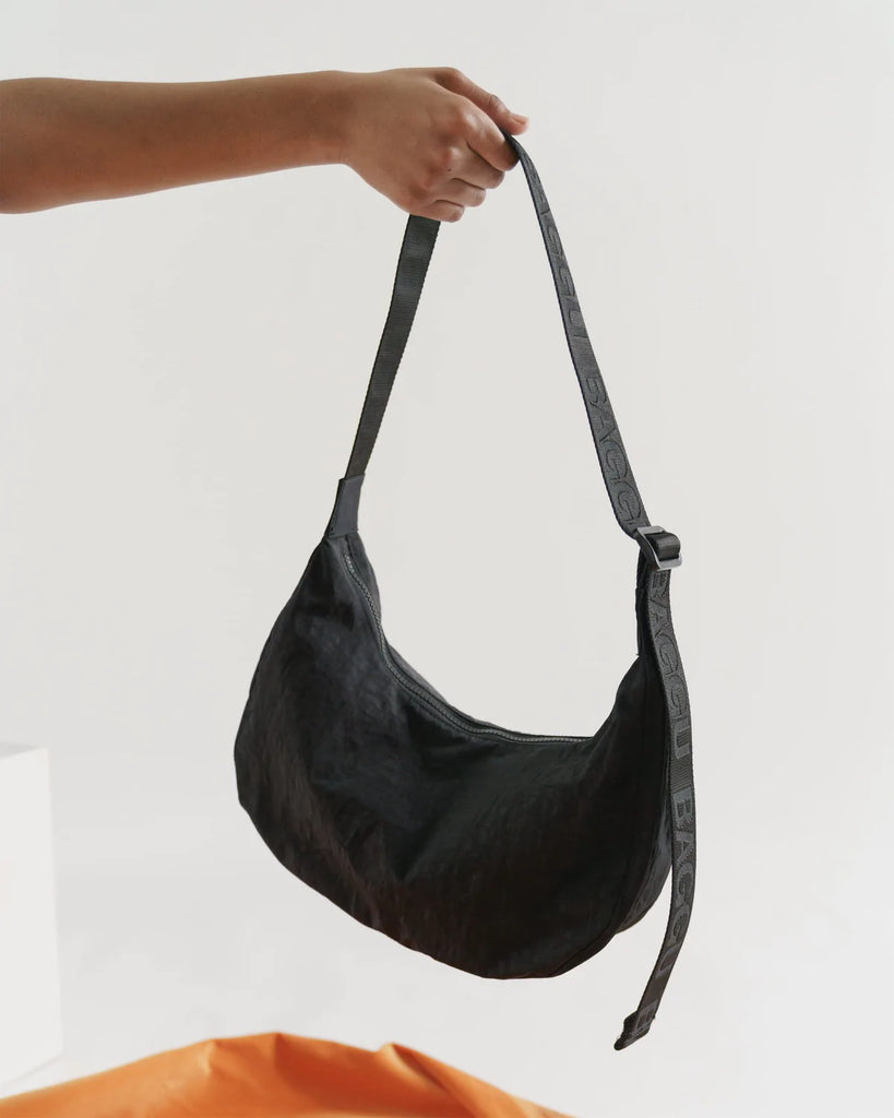 Baggu Medium Nylon Cresent Bag // Black
