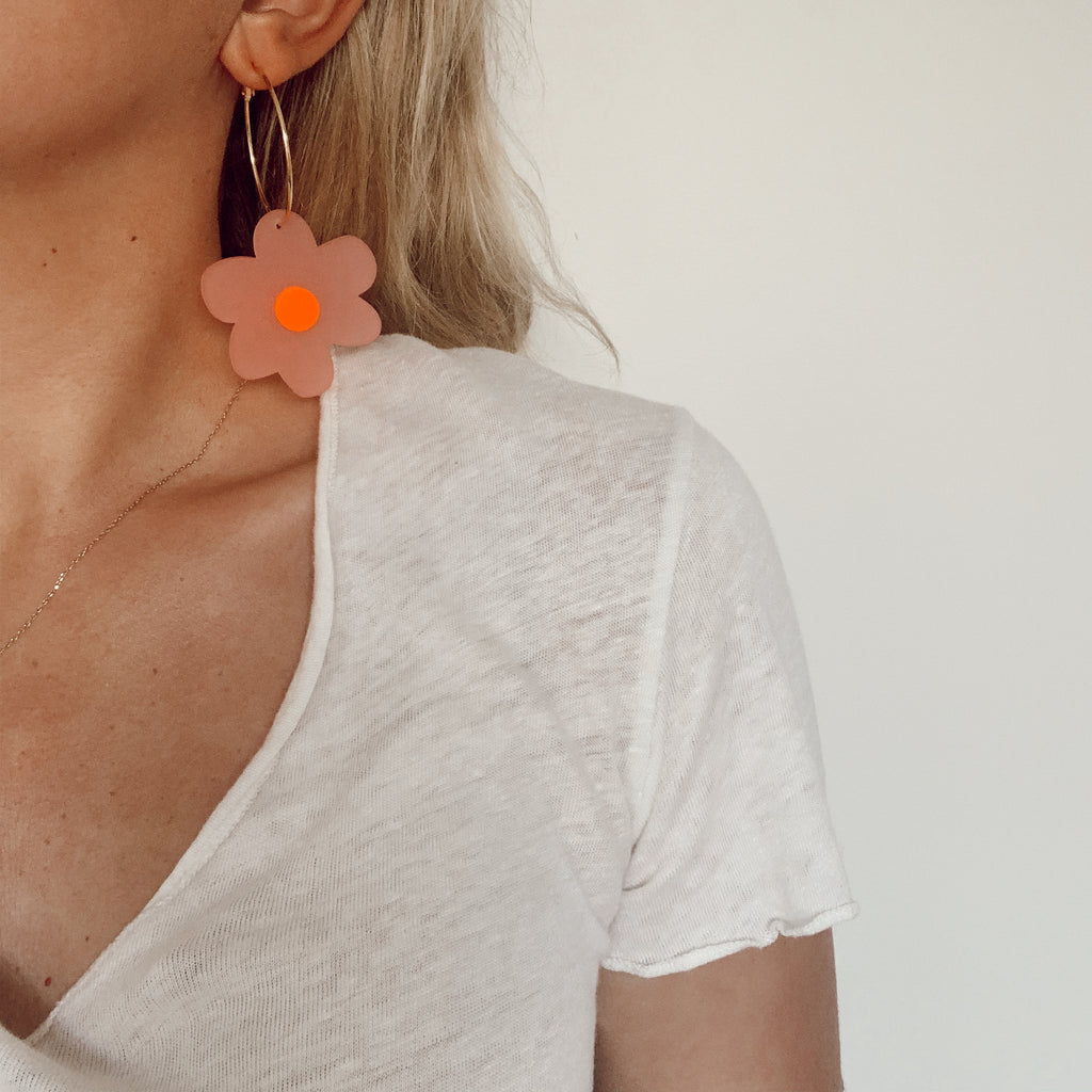 Flower power earrings // select colour